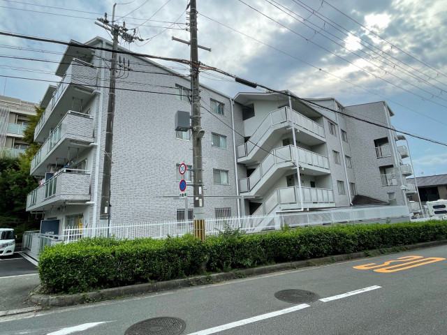 敷地内・建物