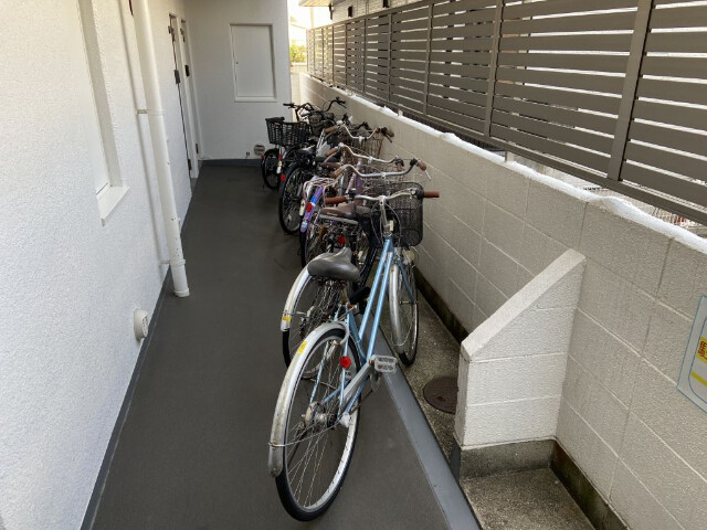 敷地内・建物