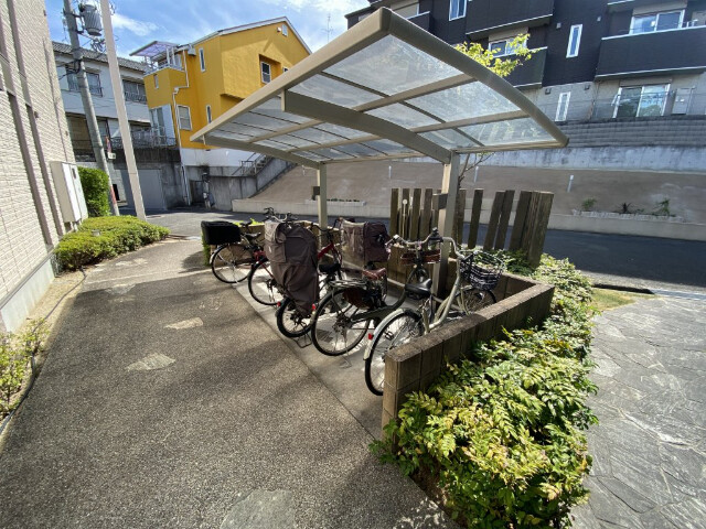 敷地内・建物