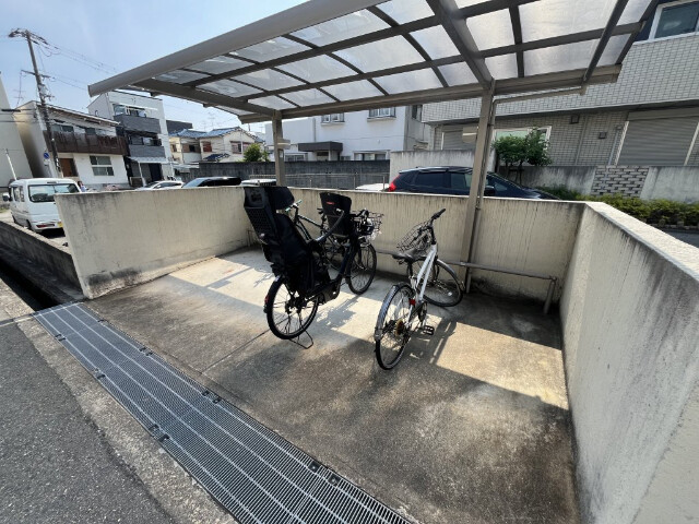 敷地内・建物