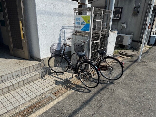 敷地内・建物