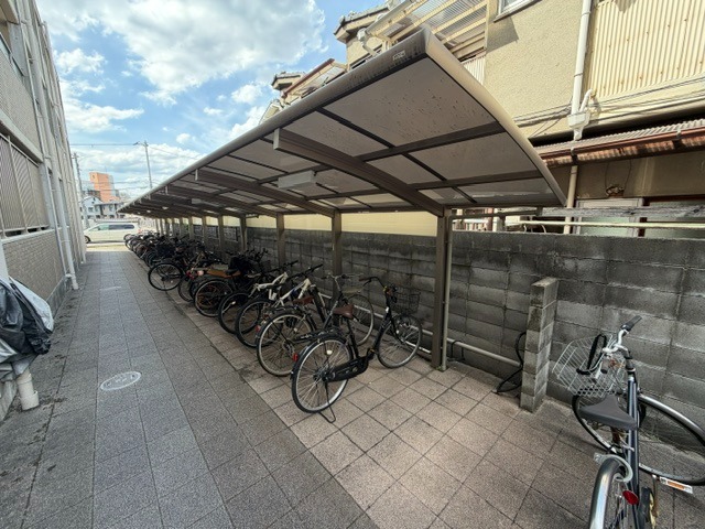 敷地内・建物