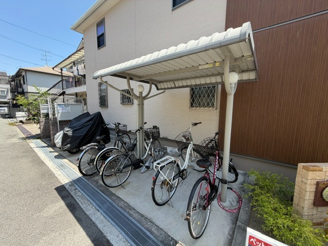 敷地内・建物