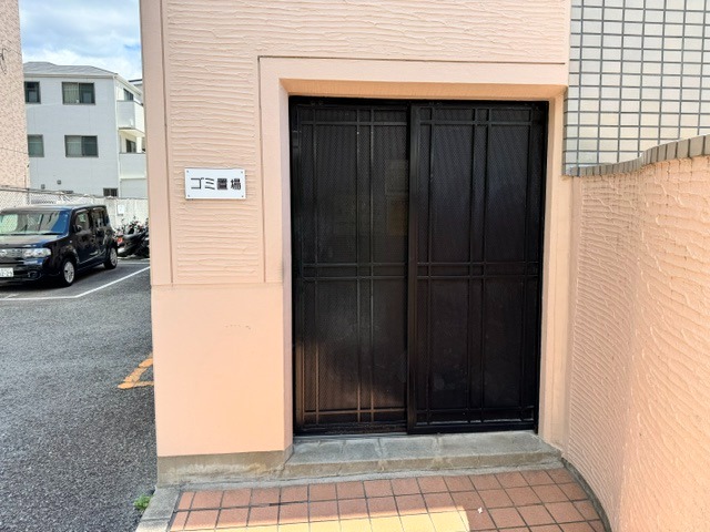 敷地内・建物