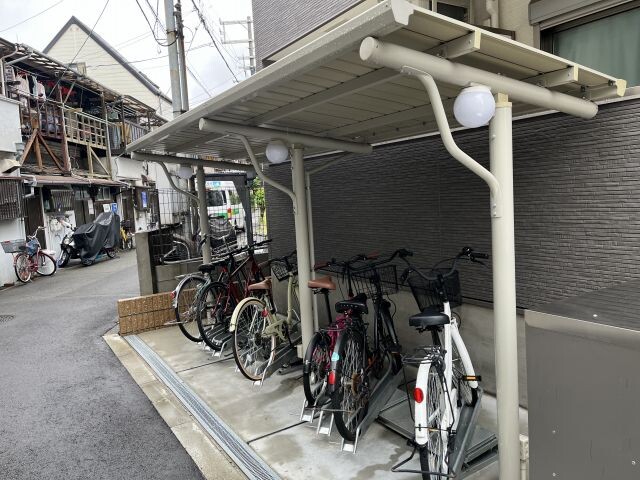 敷地内・建物