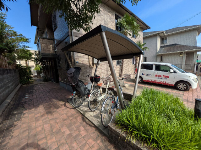 敷地内・建物