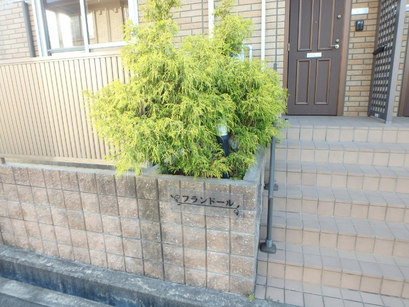 敷地内・建物