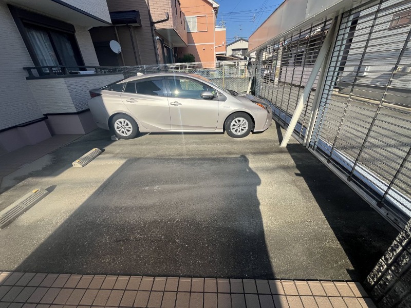 敷地内・建物