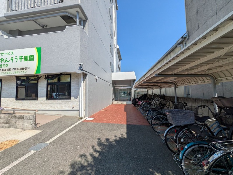 敷地内・建物