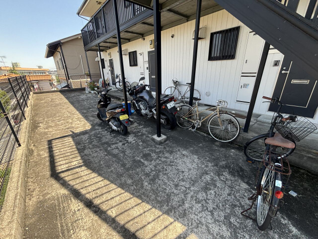 敷地内・建物