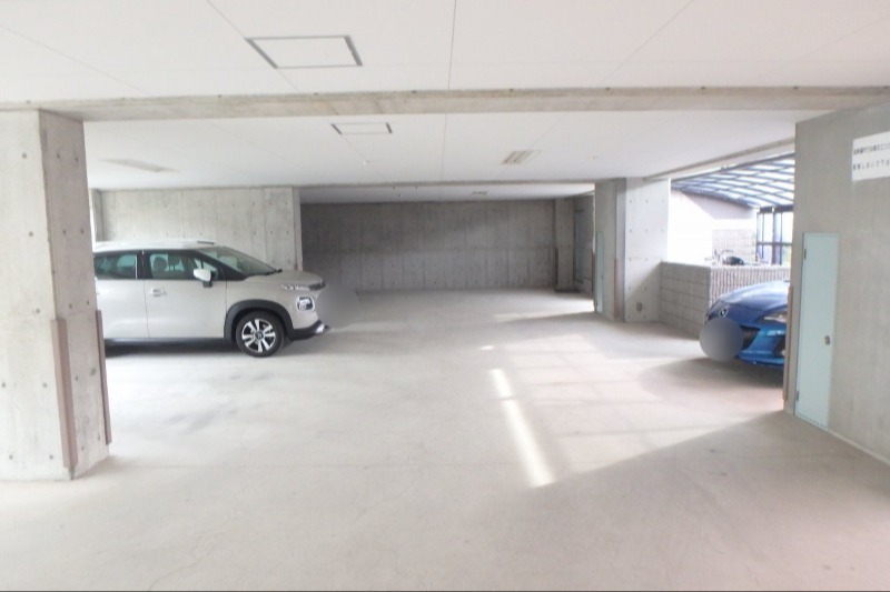 敷地内・建物