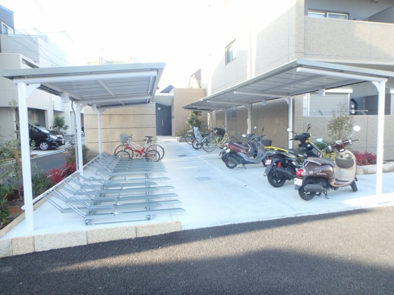 敷地内・建物