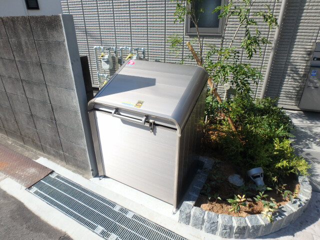 敷地内・建物