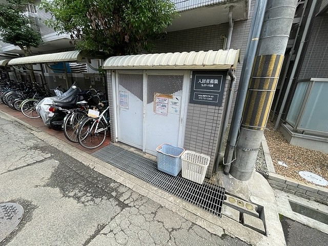 敷地内・建物