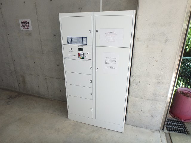 敷地内・建物