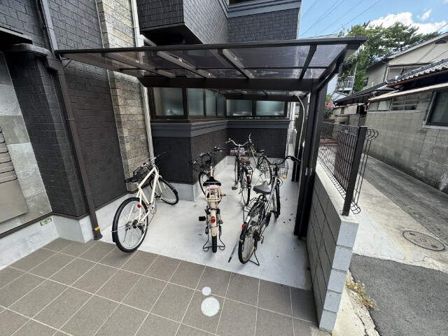 敷地内・建物