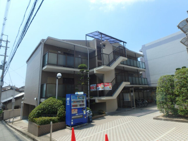 敷地内・建物