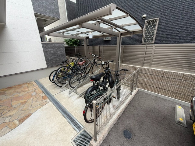 敷地内・建物