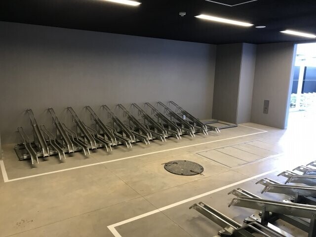 敷地内・建物