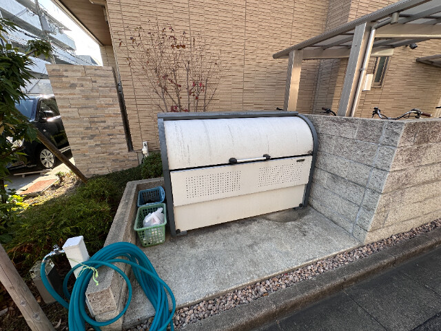 敷地内・建物
