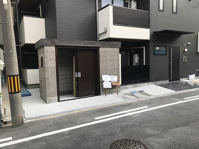 敷地内・建物