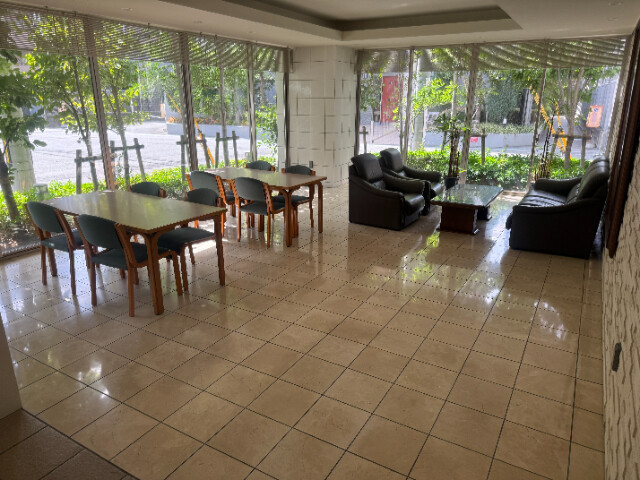 敷地内・建物