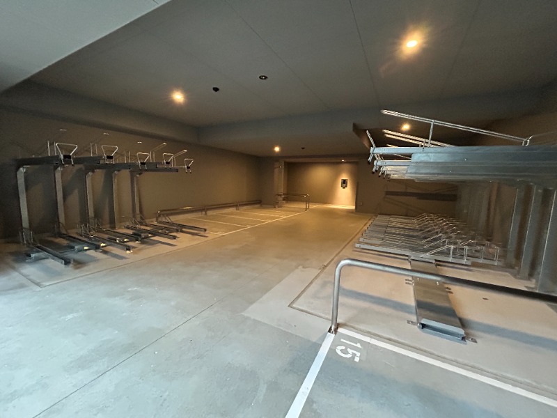 敷地内・建物