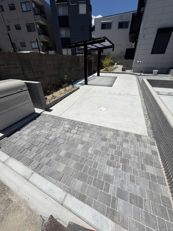 敷地内・建物