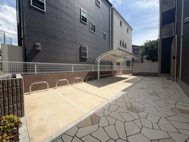 敷地内・建物