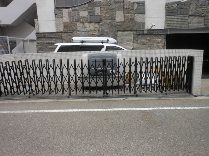 敷地内・建物