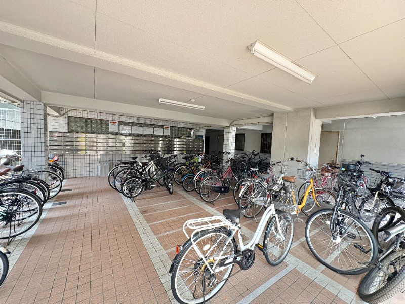 敷地内・建物