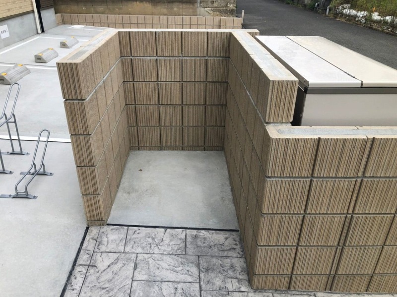 敷地内・建物