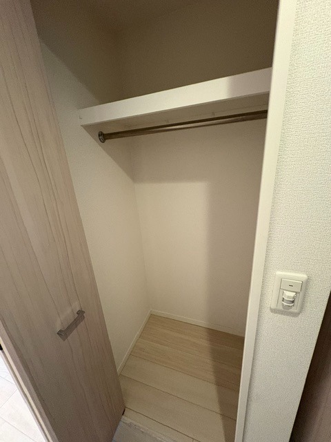 内装18