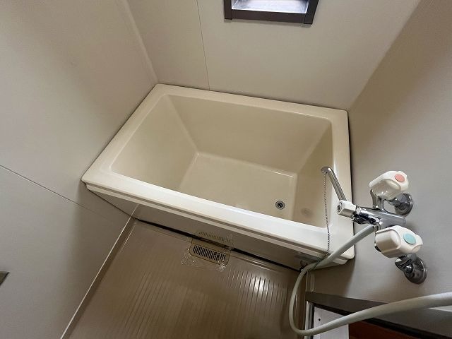 バス
