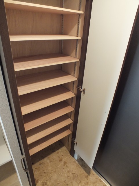 シューズボックス