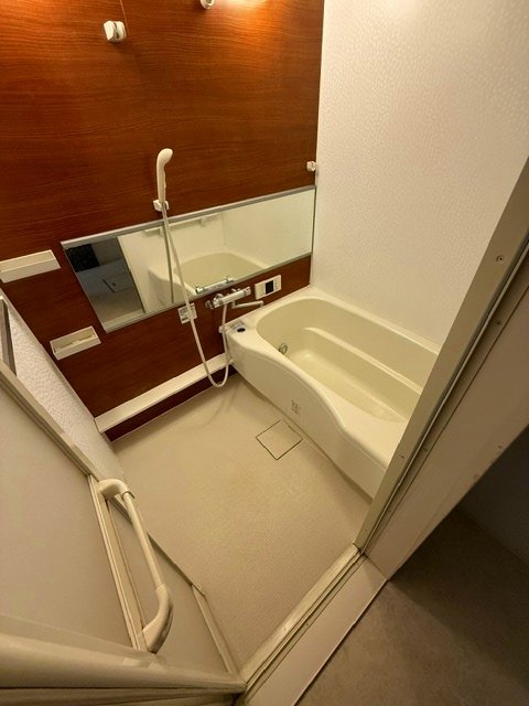 バス