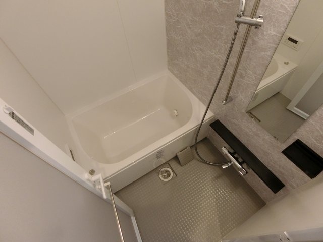 バス