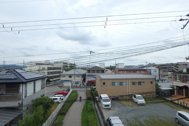 同間取　別号室