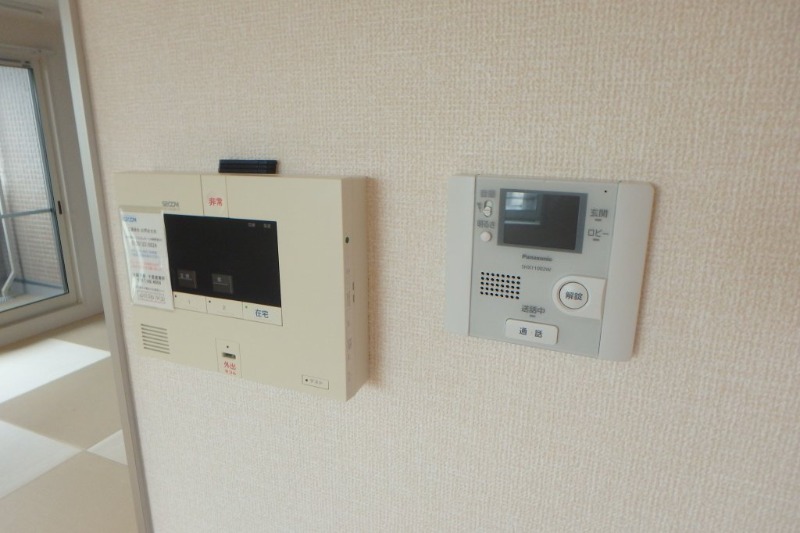 同間取　別号室