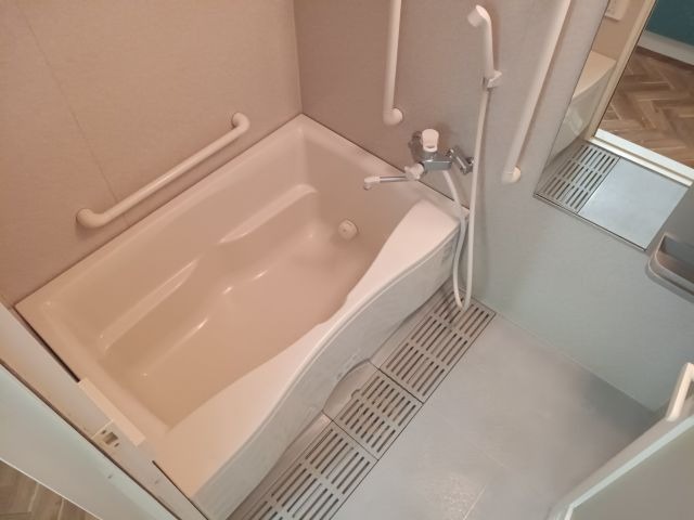 バス