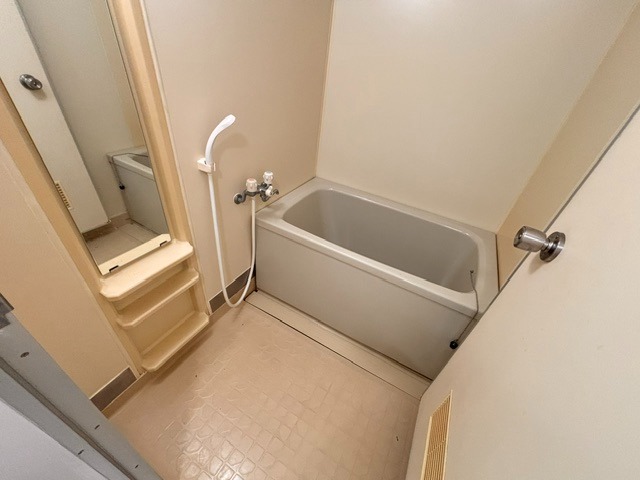 バス