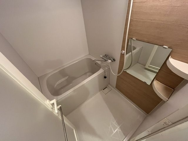 バス