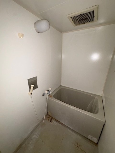 バス
