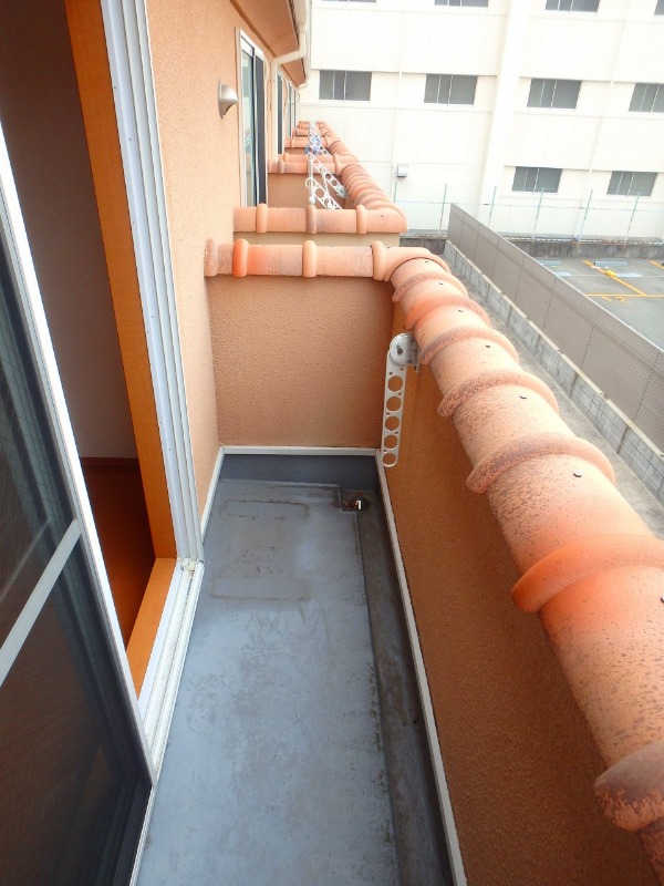 異なる号室の室内写真