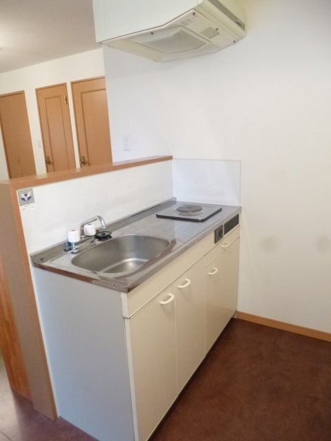 異なるフロアの室内写真です