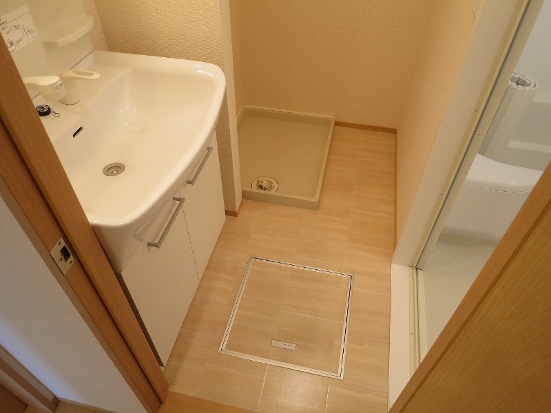 異なる号室の室内写真です