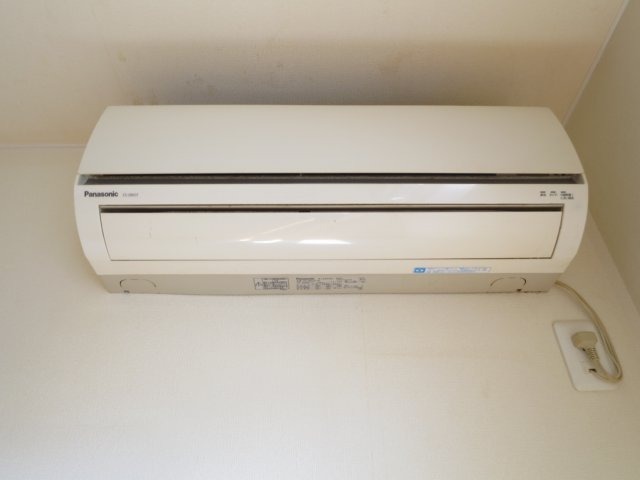 反転した間取りの室内写真