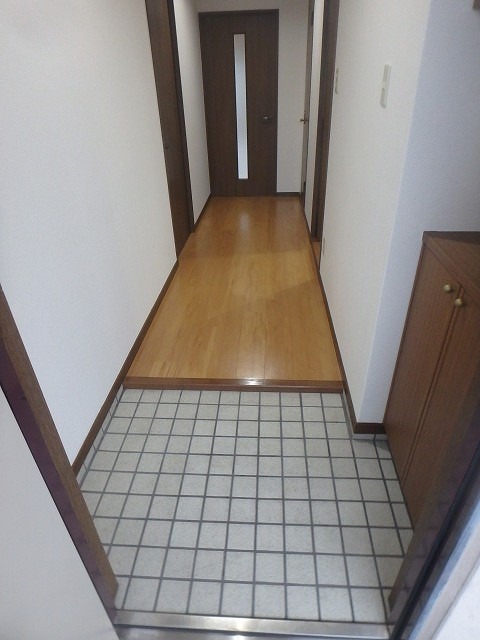 異なる号室の室内写真です