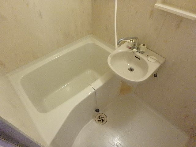 バス