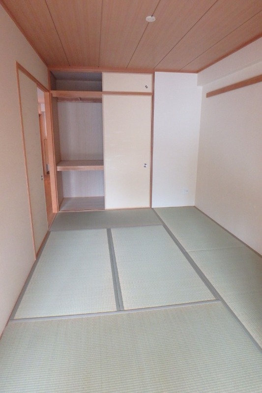 同間取　別号室